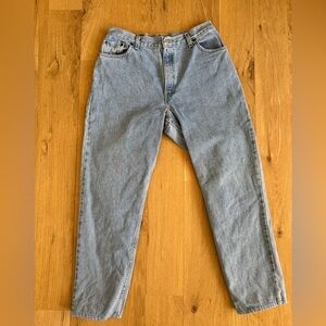 Levi’s 550 Jeans Womens 14 M Light Wash High Rise Mom Jeans Relaxed Tapered USA